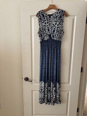 Ana Rose blue and white floor length summer dress. size XL